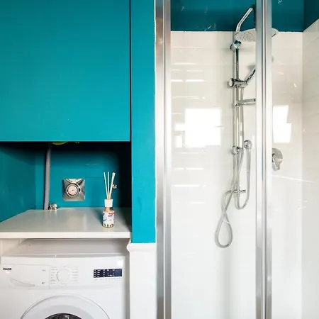 L'8 Boutique Concept * Boloňa