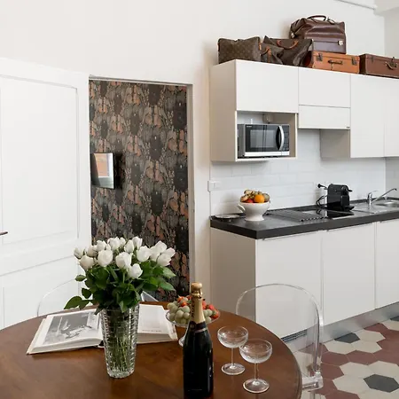 L'8 Boutique Concept