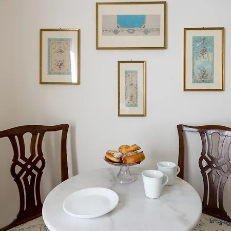 L'8 Boutique Concept