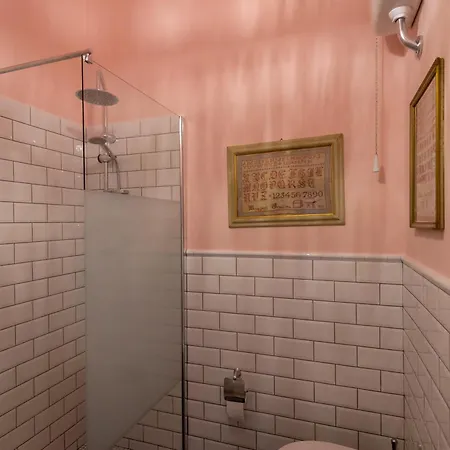 L'8 Boutique Concept *