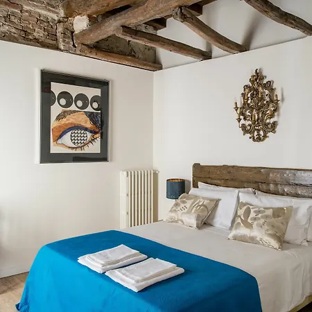 L'8 Boutique Concept Apartment *